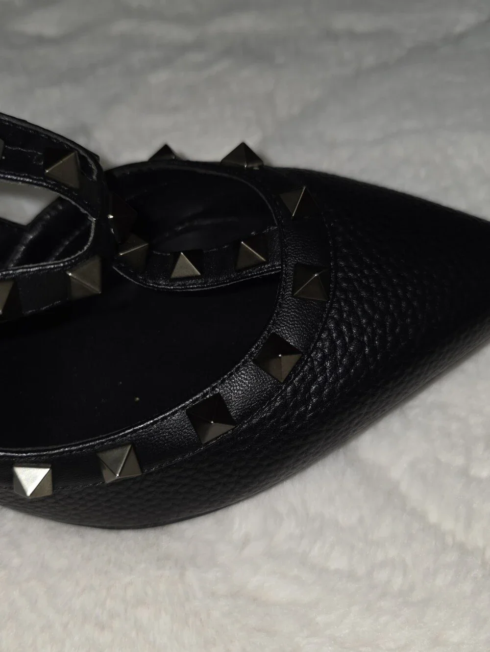 Valentino garavani rockstud